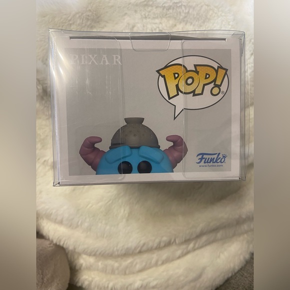 Funko Pop. Monsters 1156. Sulley - Picture 3 of 6